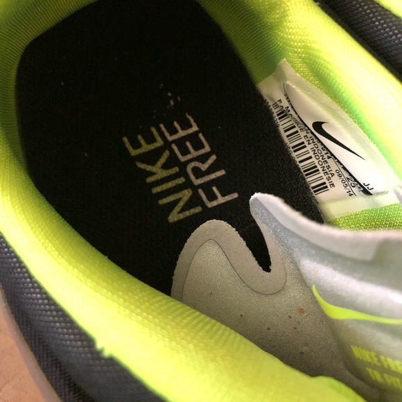 Women’s Nike TR FIT 3 - Picture 2 of 5